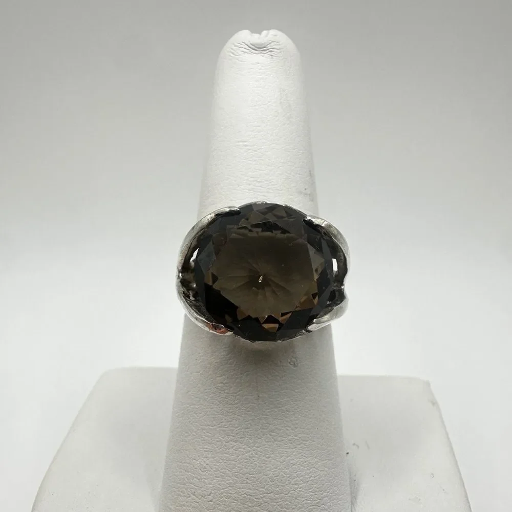 Stunning round cut smokey quartz solitaire ring in solid sterling‎ silver!
